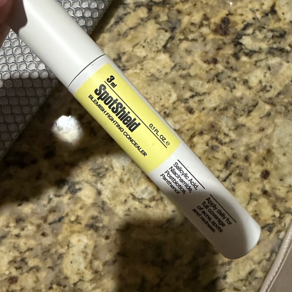 Methodiq Spotshield Blemish-Fighting Concealer — Shade 35